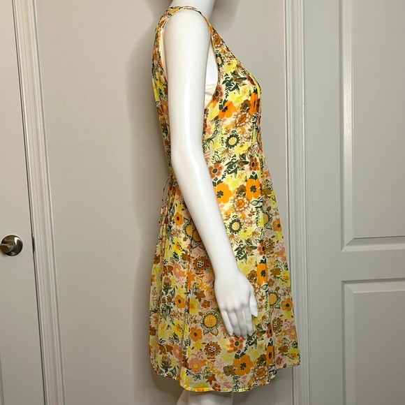 ModCloth S Buttercup Retro Floral Print Chiffon Pleated Shift Dress EUC 60s Mod - Picture 7 of 12